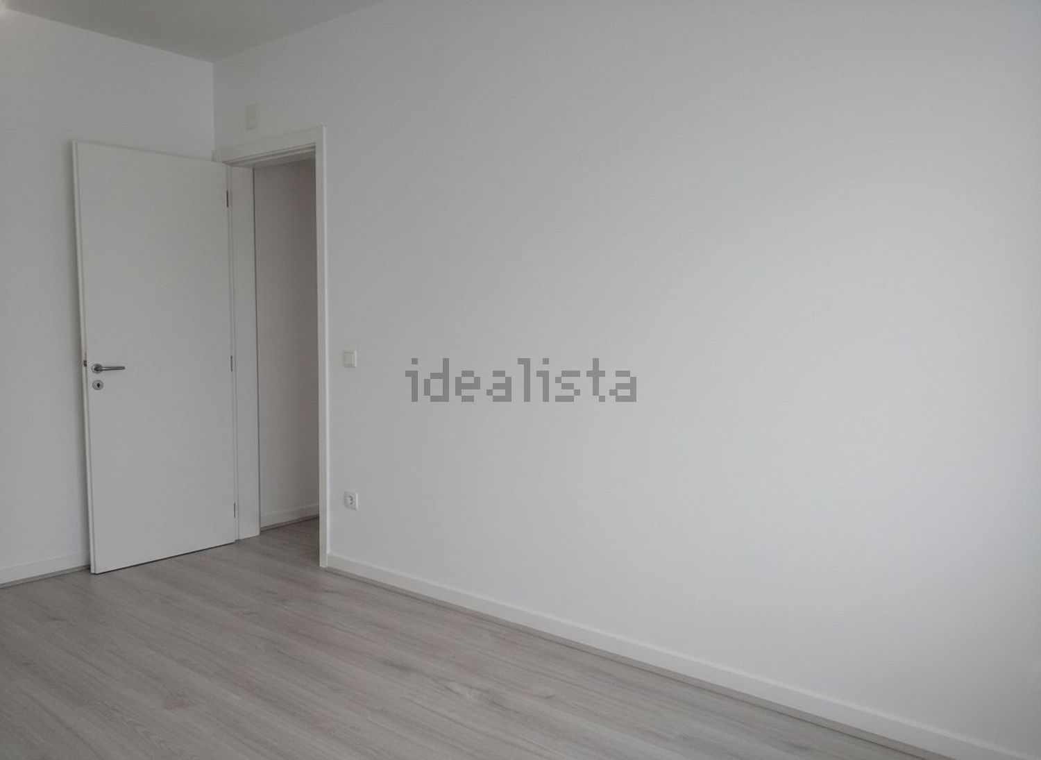 出租公寓 t4在Largo Ana de Castro Osório, 10 - 居住