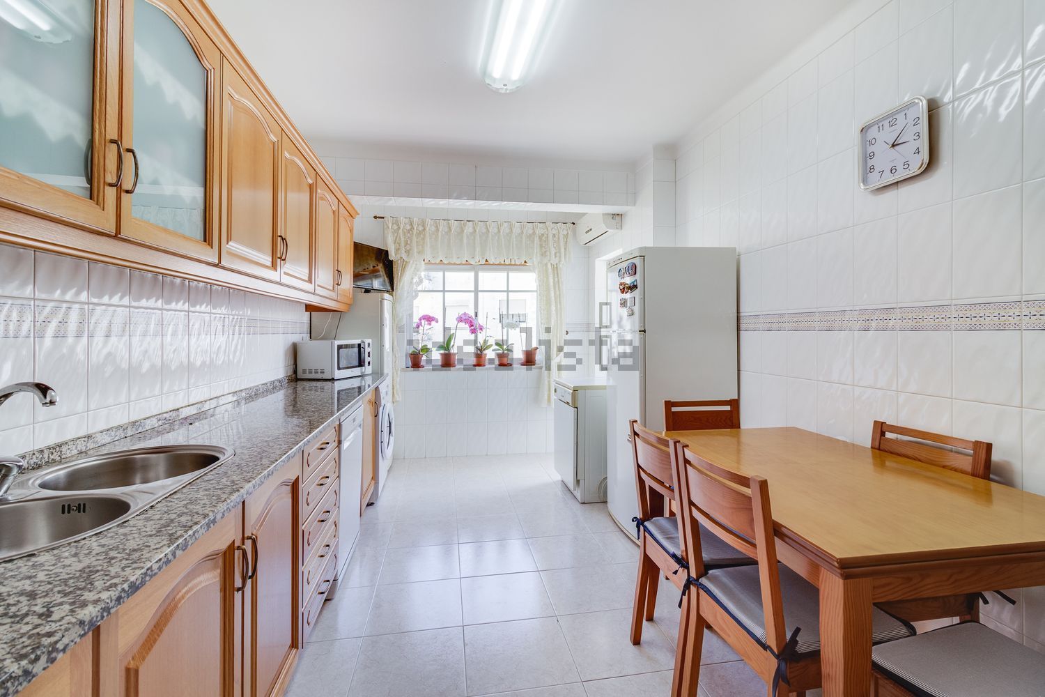 公寓 t3出售在Rua Luís de Camões, 9 - 厨房