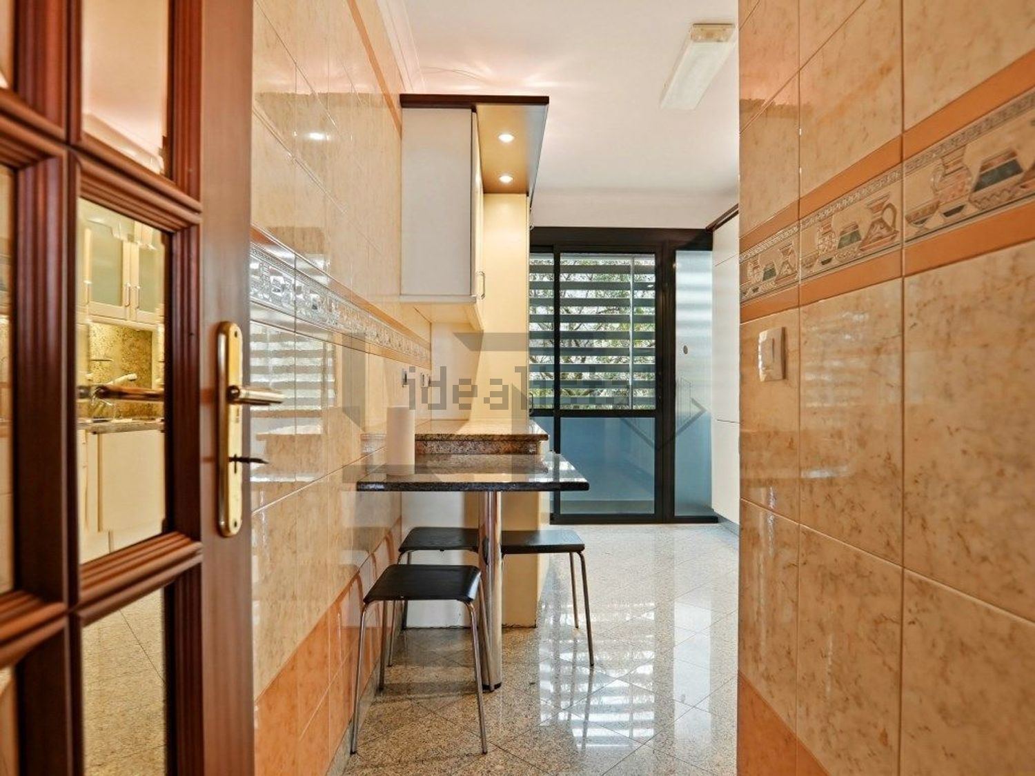 出租公寓 t2在Rua Comandante Cousteau - 厨房