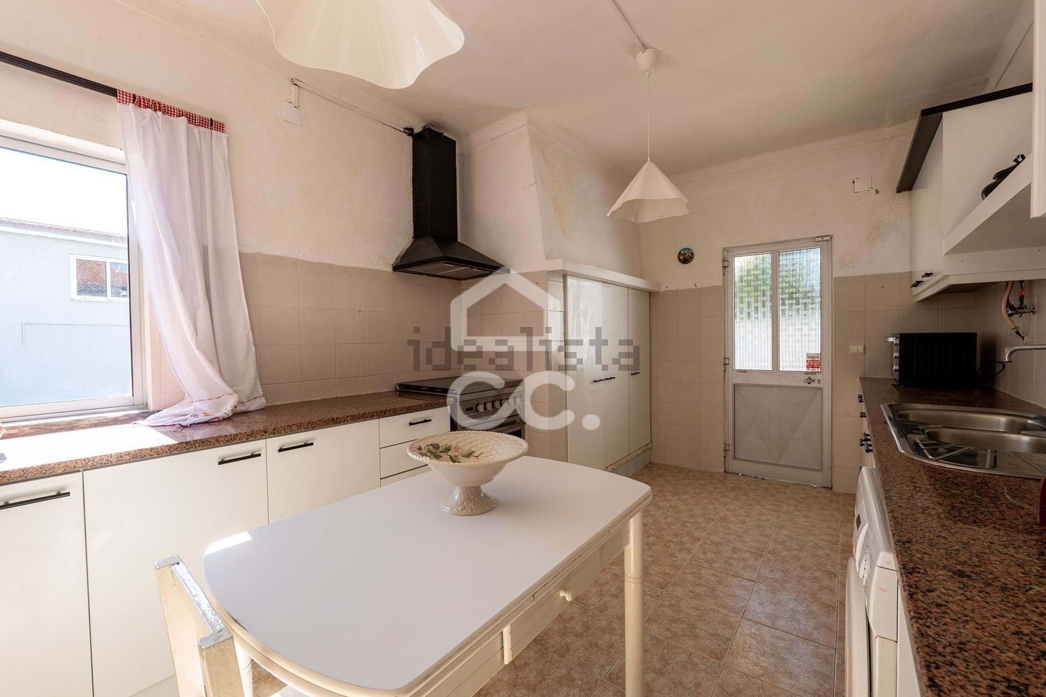 小楼房或独栋别墅出售在Lamas e Cercal - 厨房