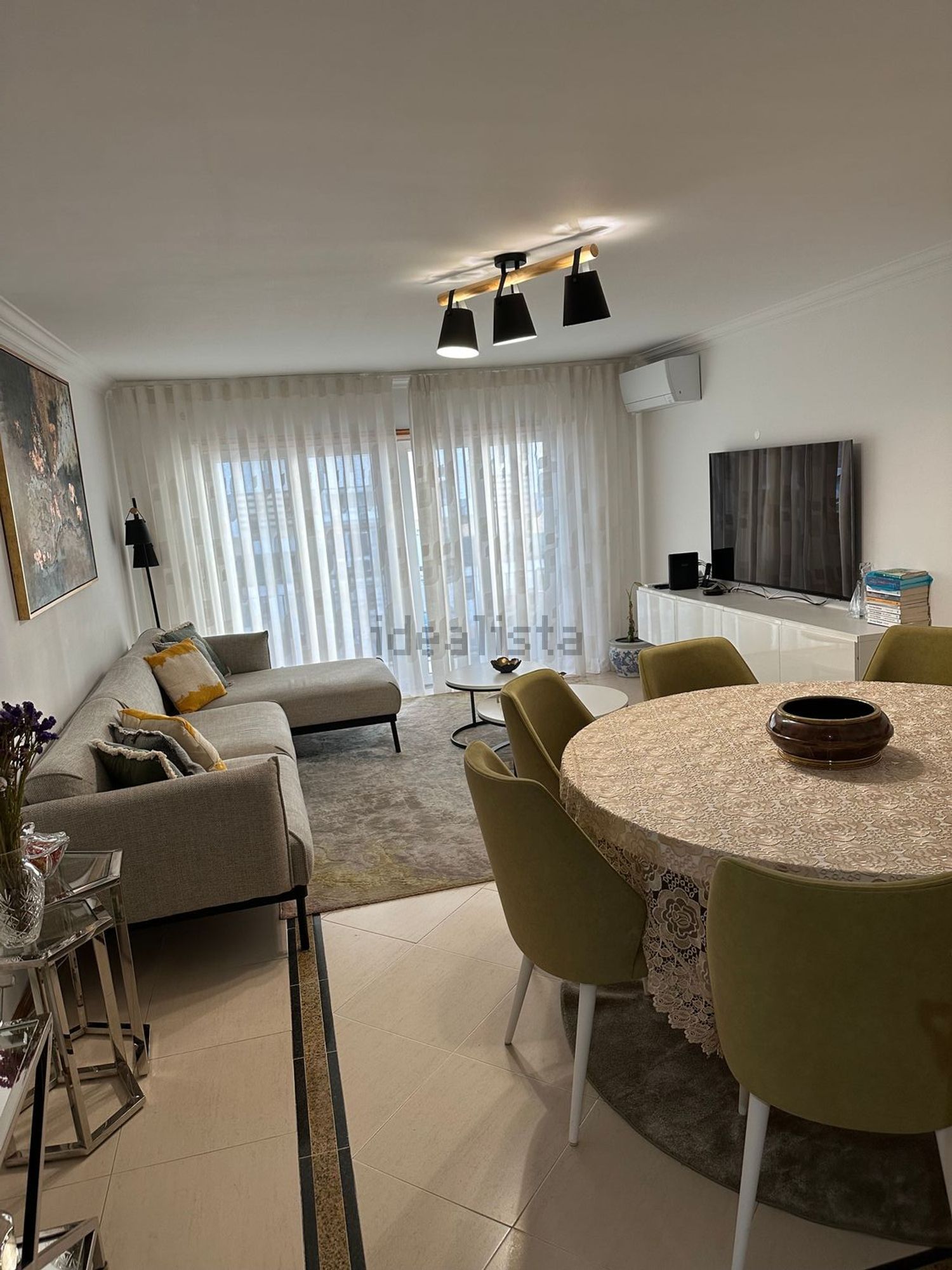 出租公寓 t2在Rua Coronel Melo Antunes, 1 - 客厅