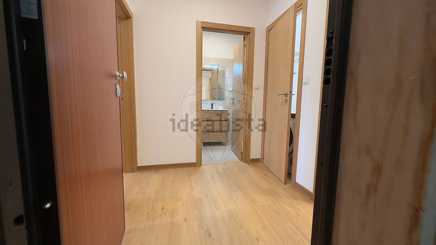 出租公寓 t2在Rua Fernando Pessoa - 过道