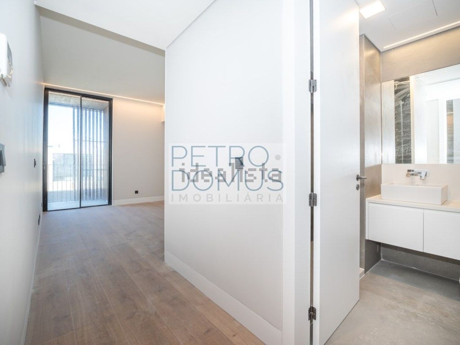 公寓 t2出售在Rua Padre Francisco António Ferreira - 照片