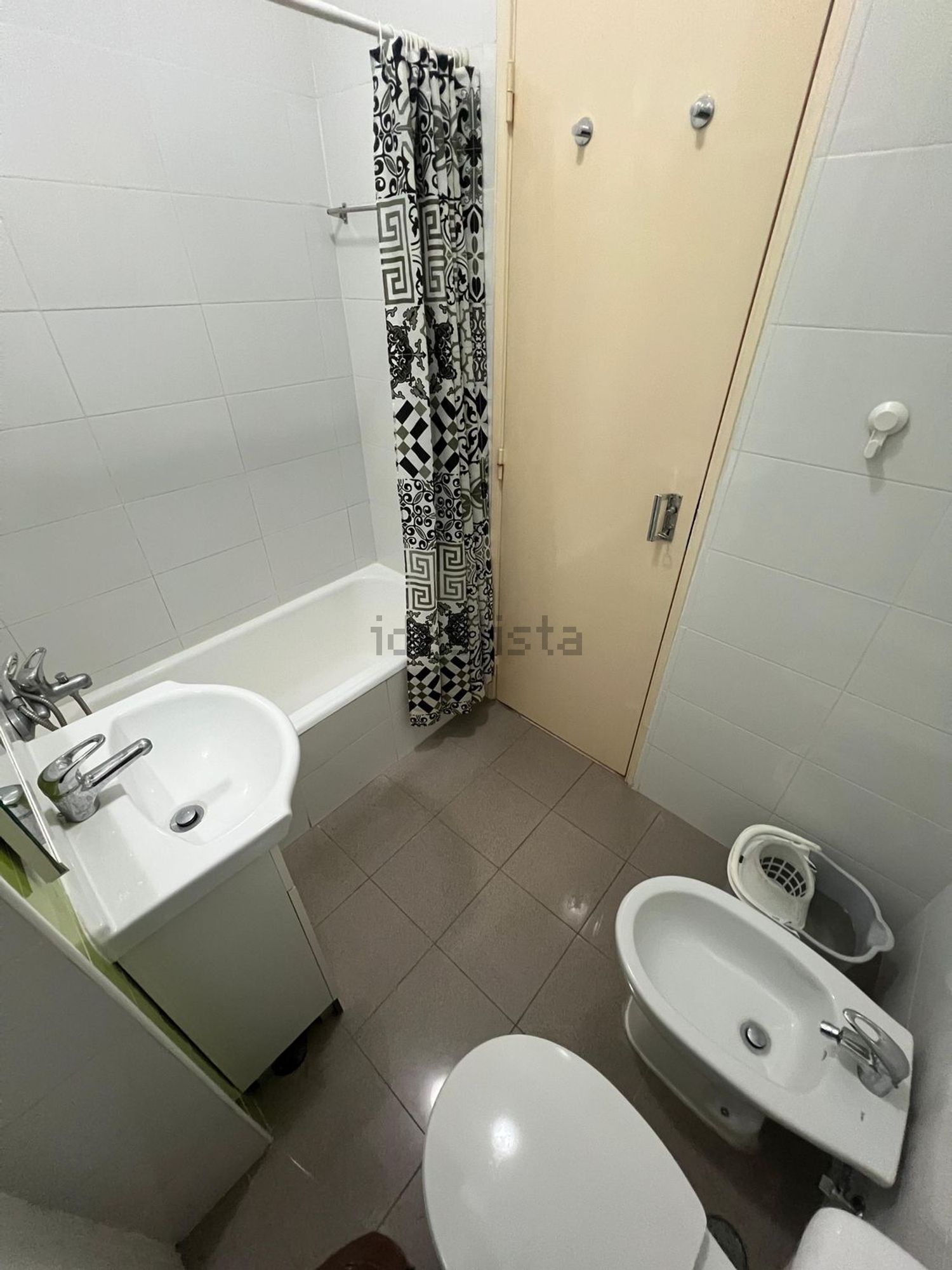 出租公寓 t1在Avenida de Pangim, 26 - 卫生间