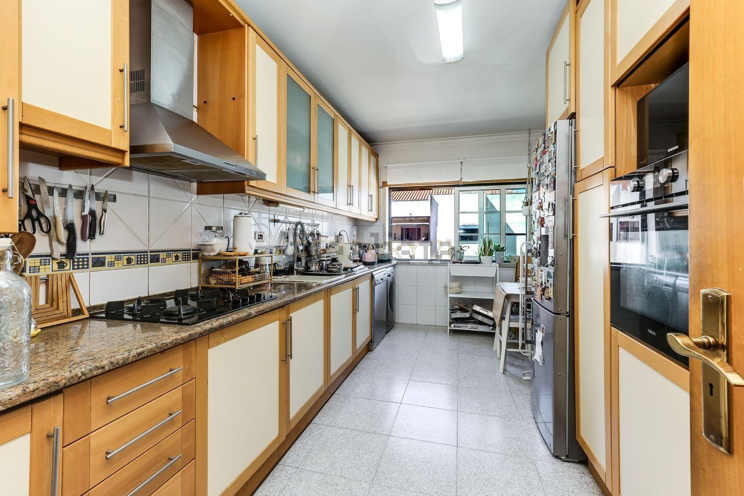 公寓 t3出售在Praceta Fernando Pessa, 5 - 厨房