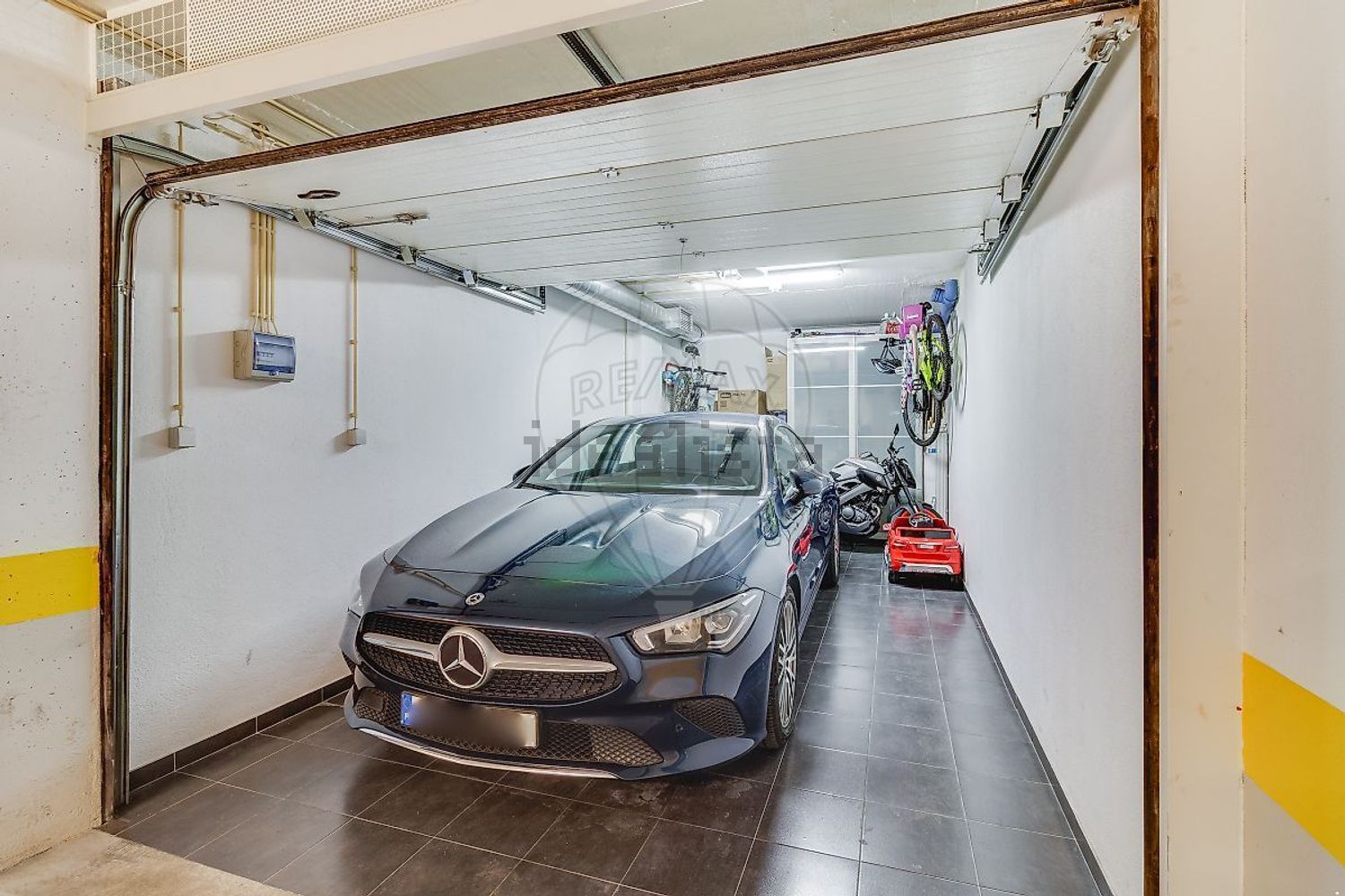 公寓 t2出售在Rua e C8 - 停车位