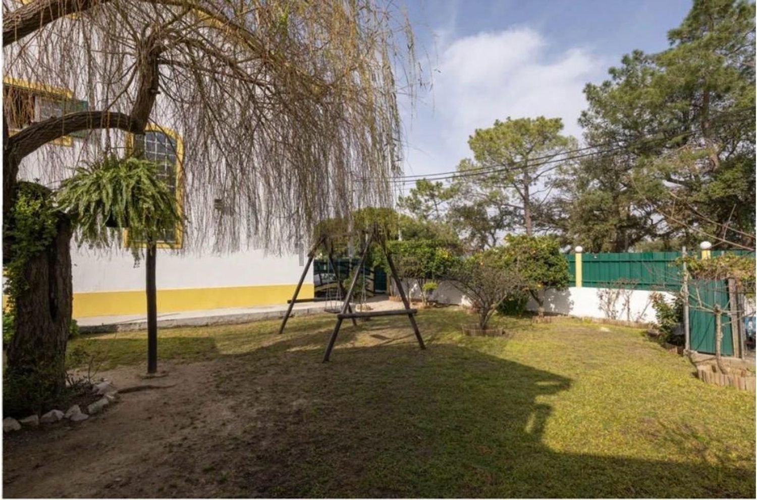 小楼房或独栋别墅出售在Lagoinha - Vale de Touros - 花园