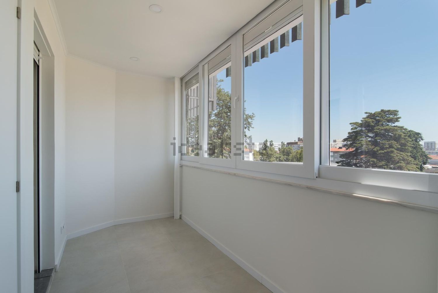 出租公寓 t2在Olivais - 照片