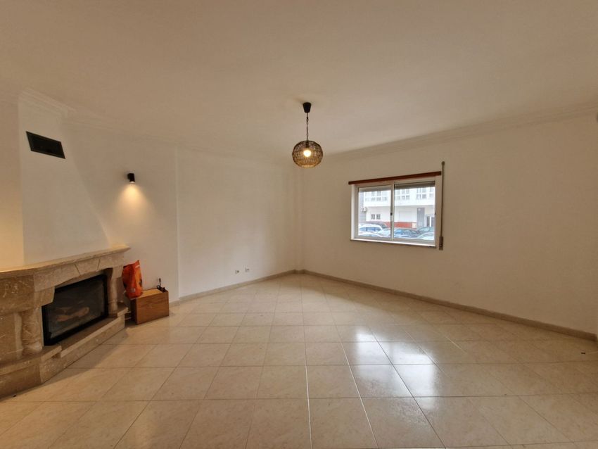 出租公寓 t3在Praceta João Jurado, 8