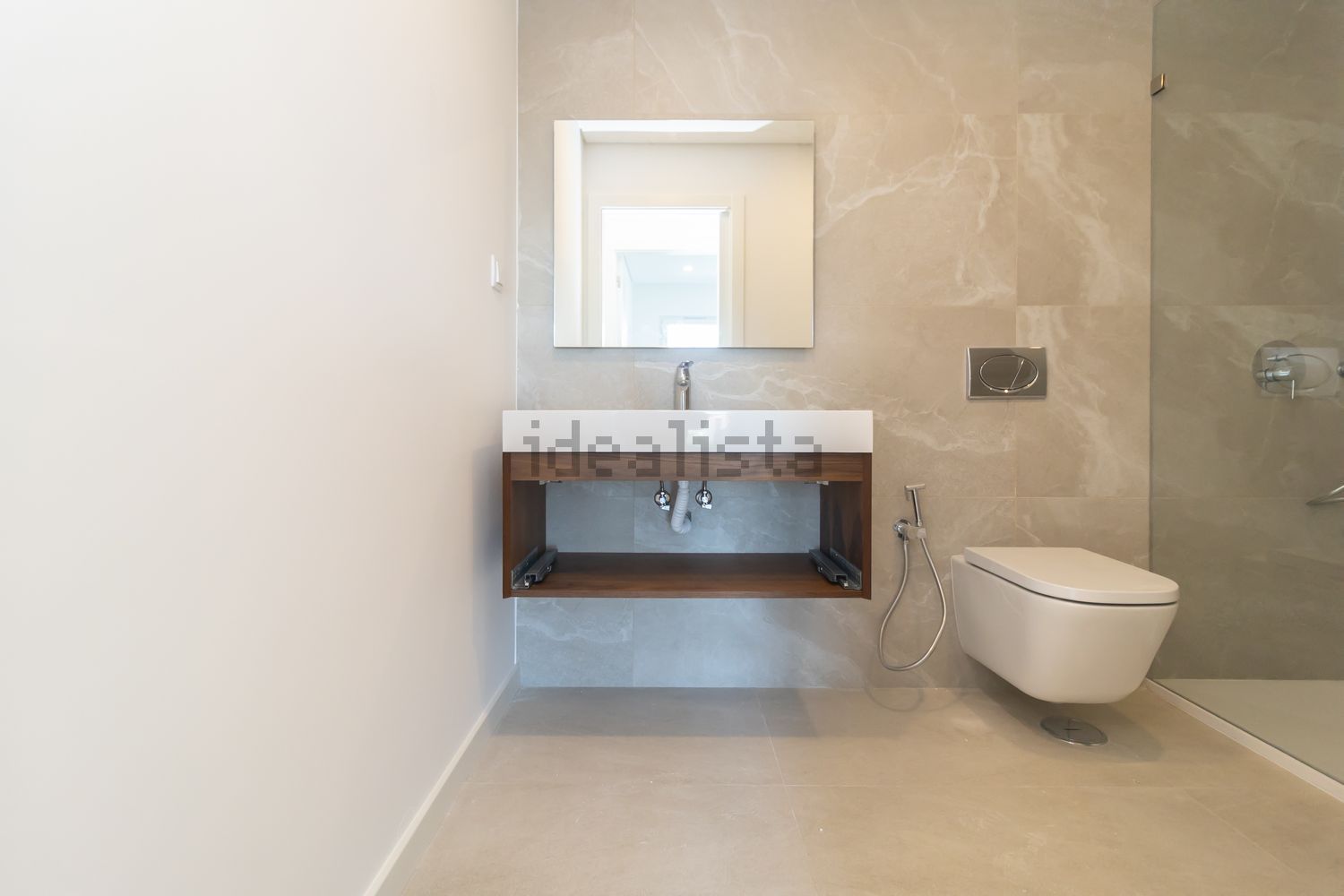 公寓 t1出售在Quinta do Texugo - Quinta de Santa Teresa - 卫生间