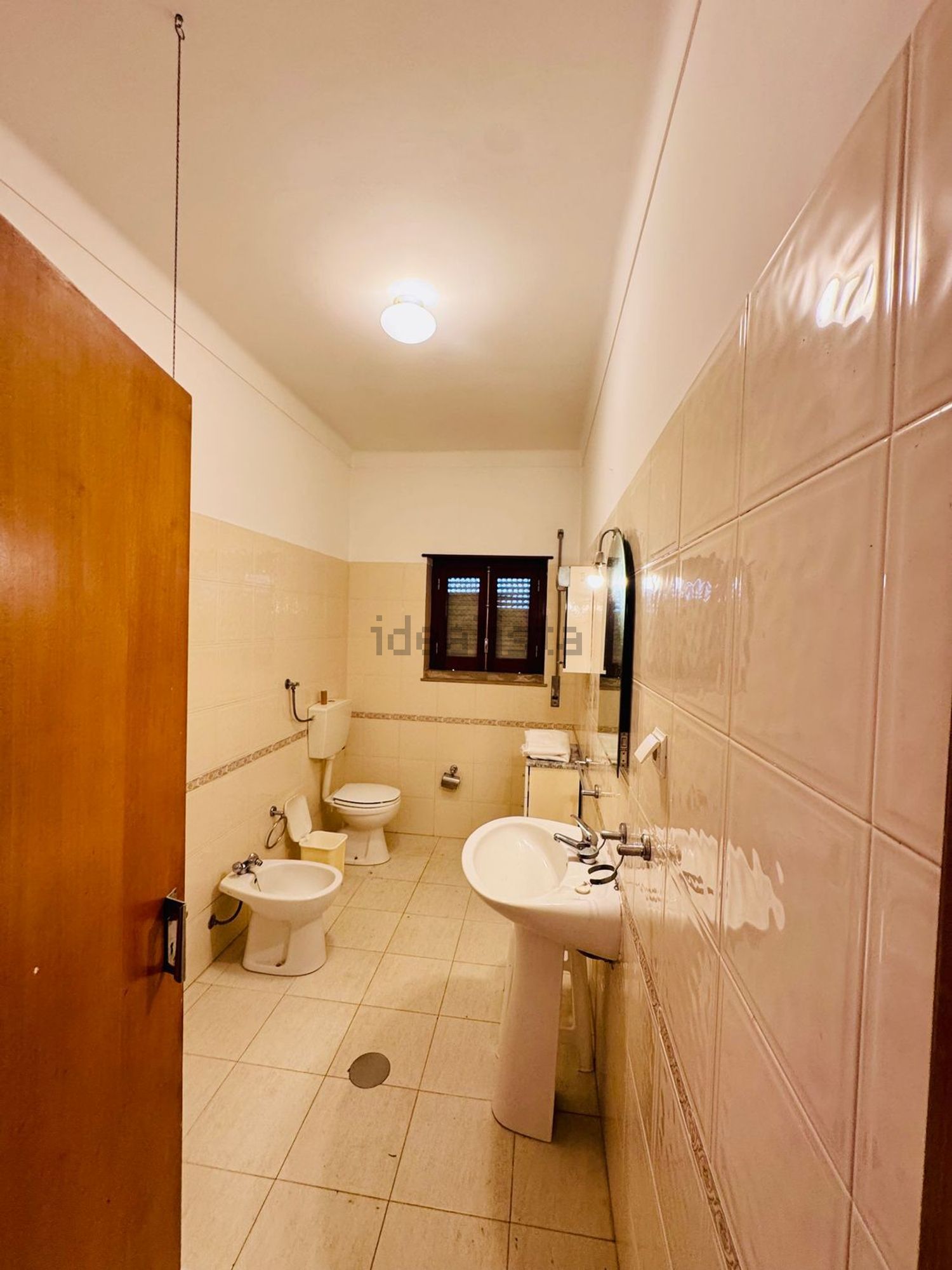 出租小楼房或独栋别墅在Rua Afonso de Albuquerque, 48 - 卫生间