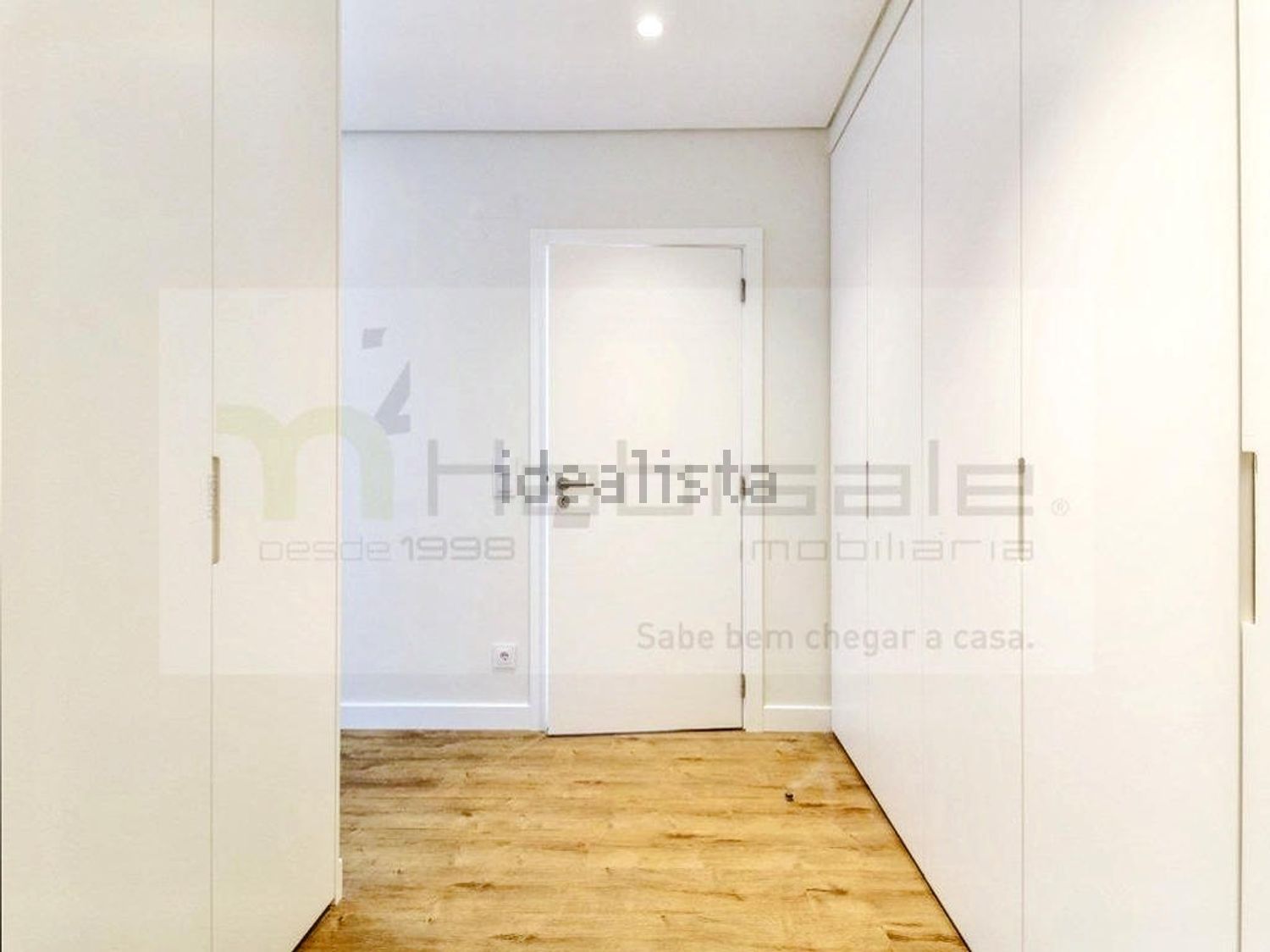 联排别墅出售在Rua Almirante Gago Coutinho, 58 a - 居住