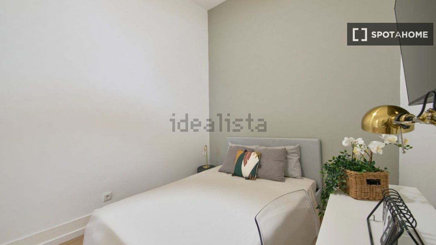 出租房间在Largo Vitorino Damásio - 卧室