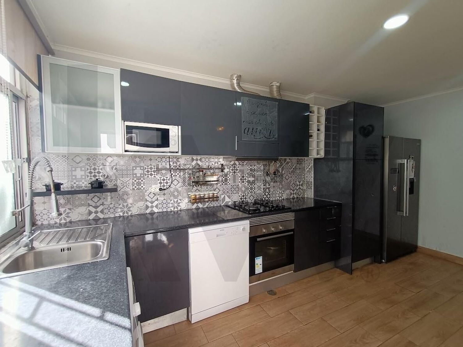 公寓 t2出售在Rua Azevedo Coutinho s/n - 厨房