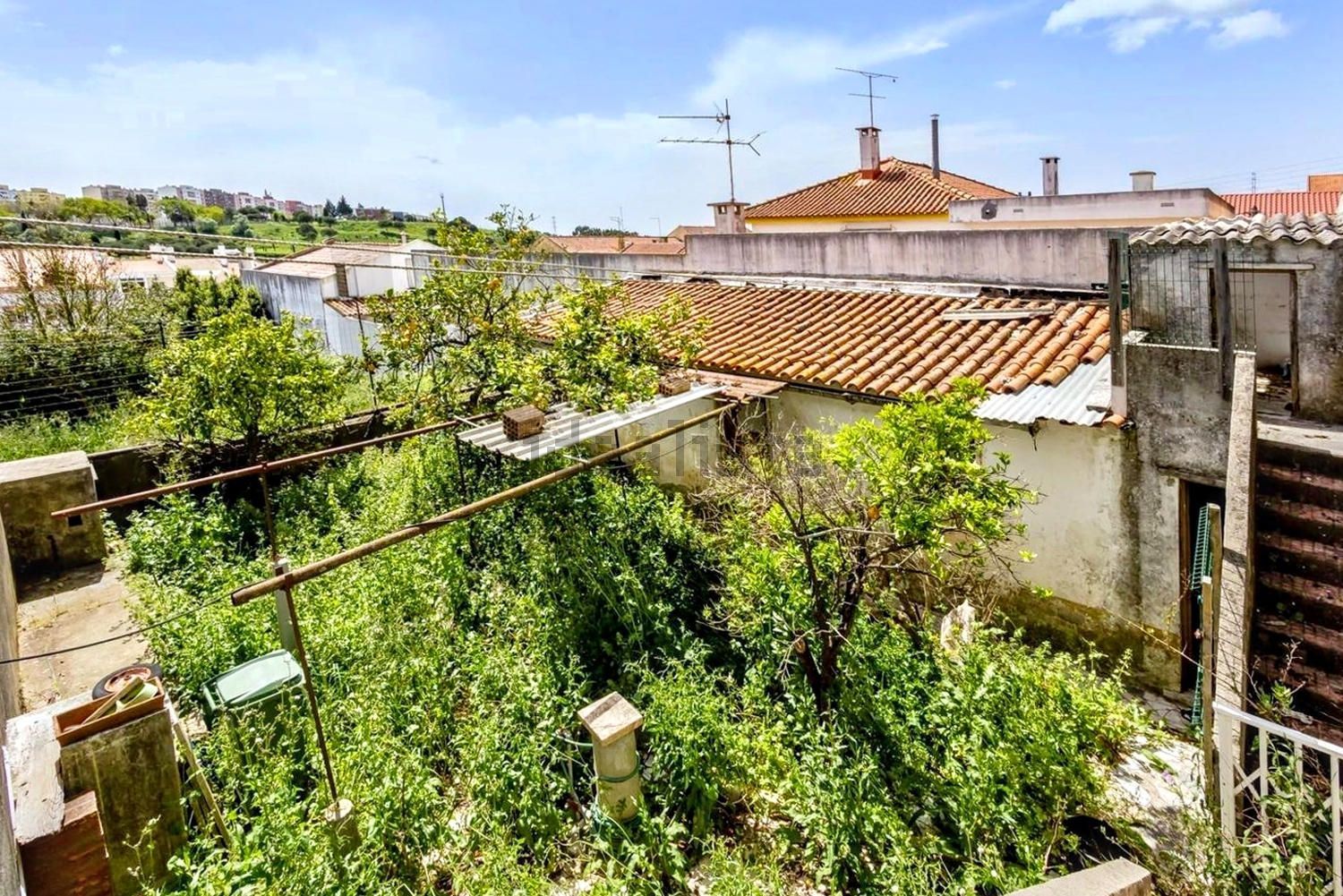 双拼别墅出售在Rua de Aveiro - 外立面