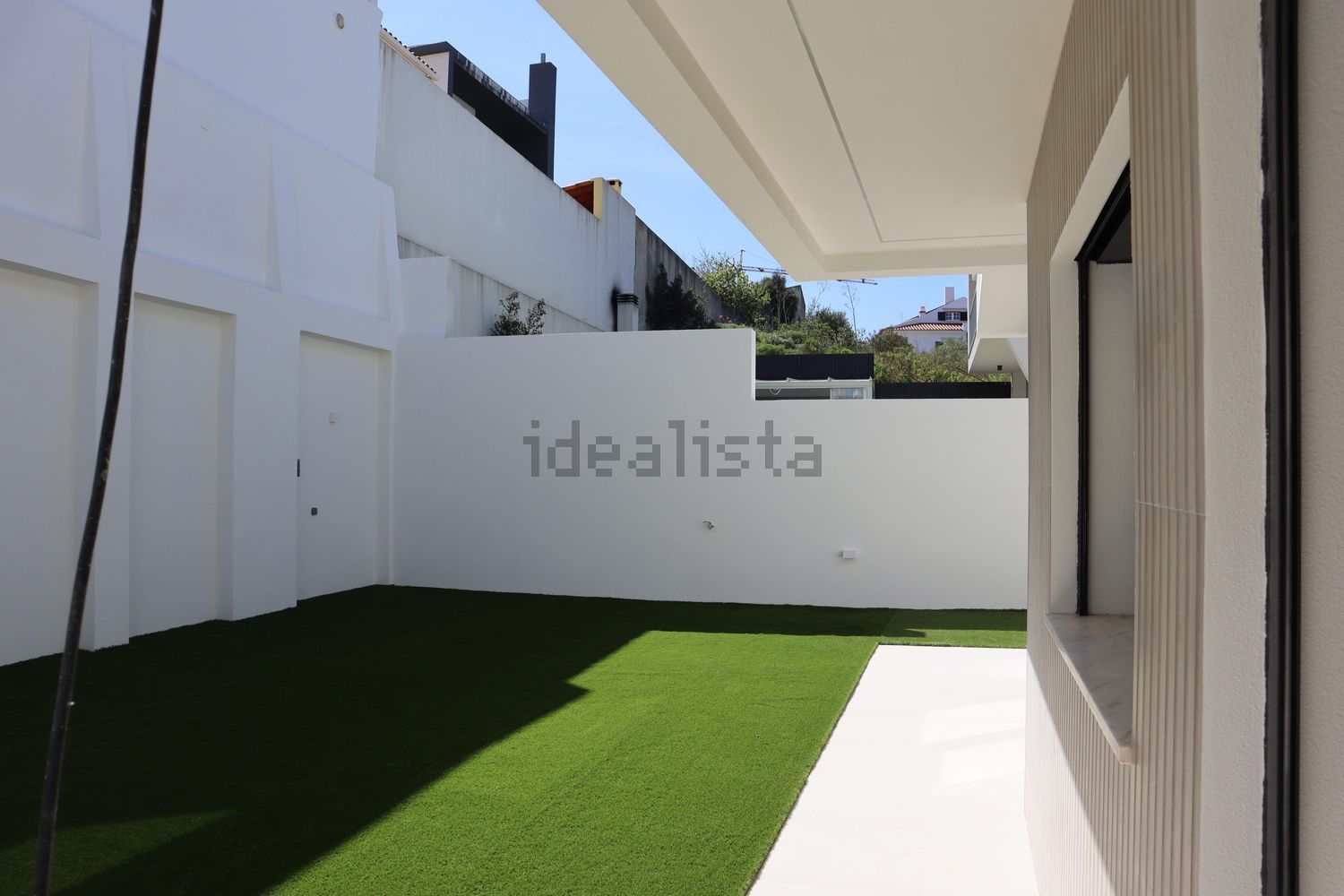 双拼别墅出售在Avenida Raul Brandão, 8 - 阳台