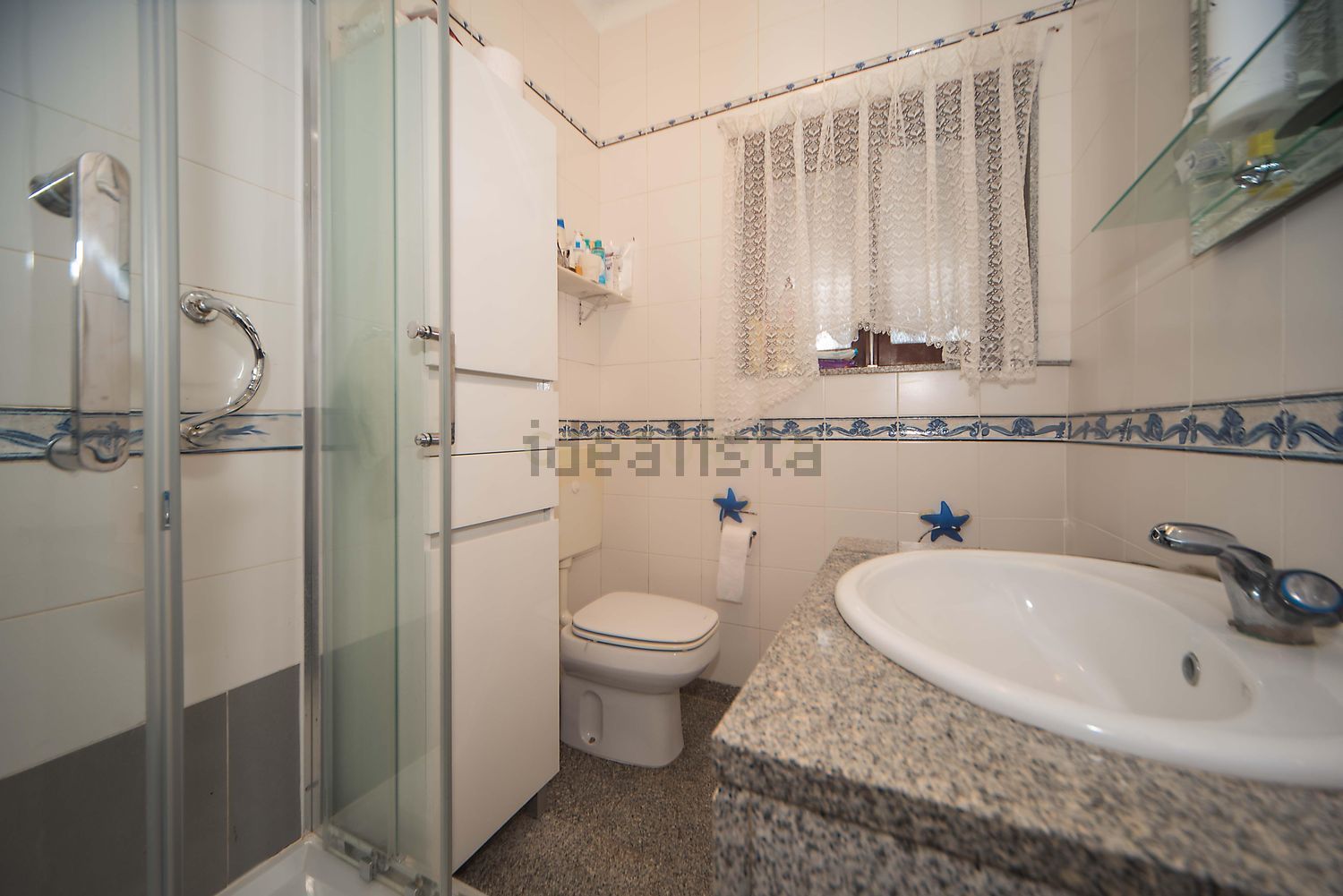 小楼房或独栋别墅出售在Rua das Palmeiras, 7 - 卫生间