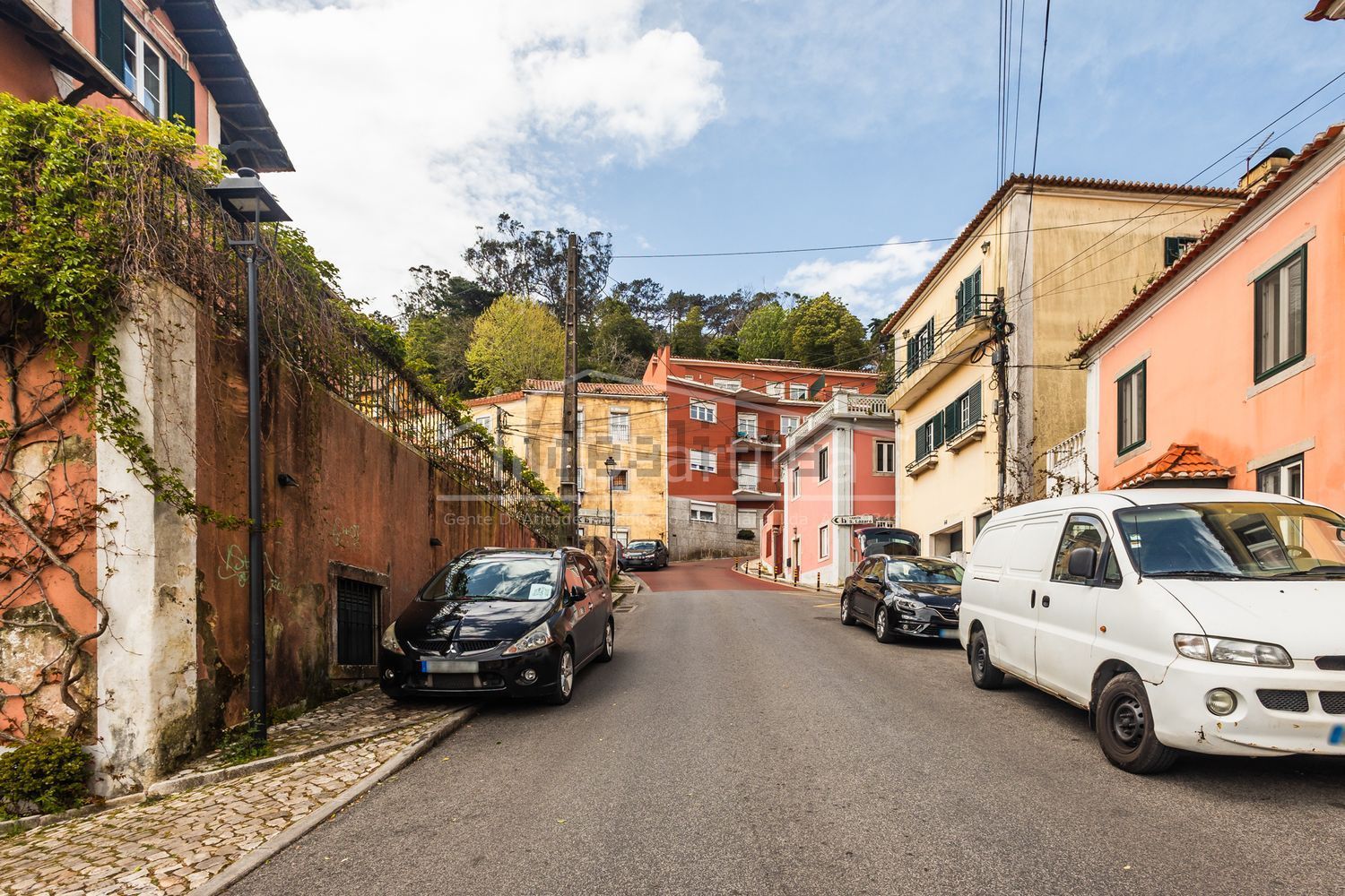 小楼房或独栋别墅出售在Rua Serpa Pinto s/n - 视线