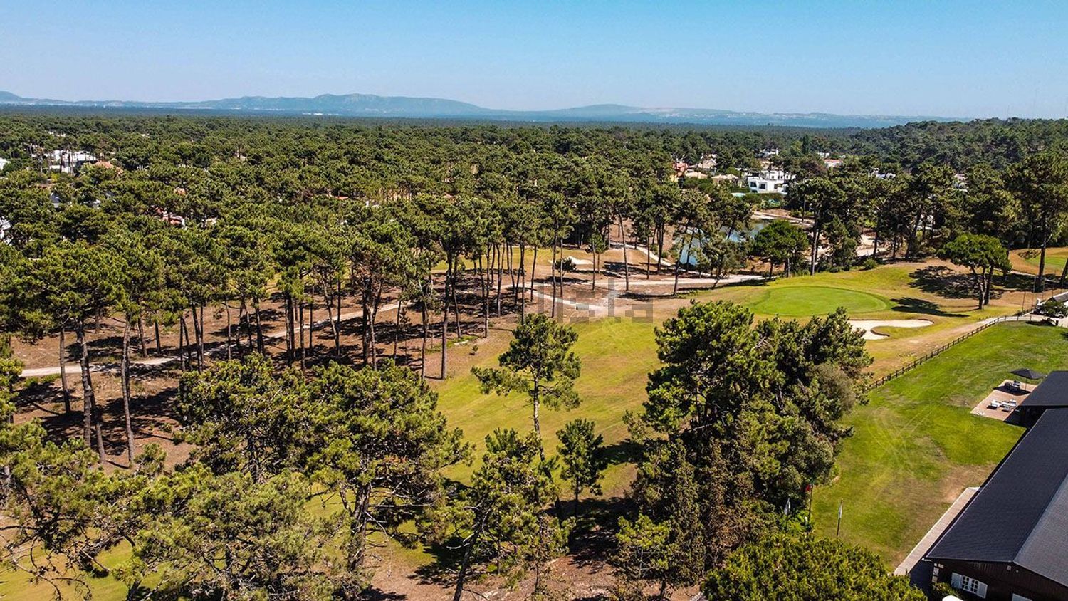 小楼房或独栋别墅出售在Avenida Pinhal do Arneiro - 视线