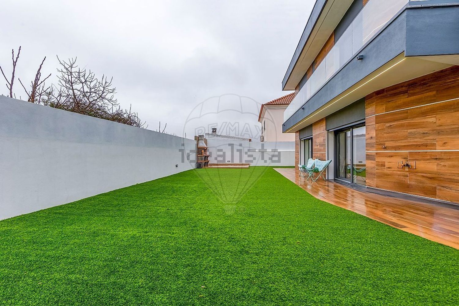 小楼房或独栋别墅出售在Rua da Ribeira - 游泳池