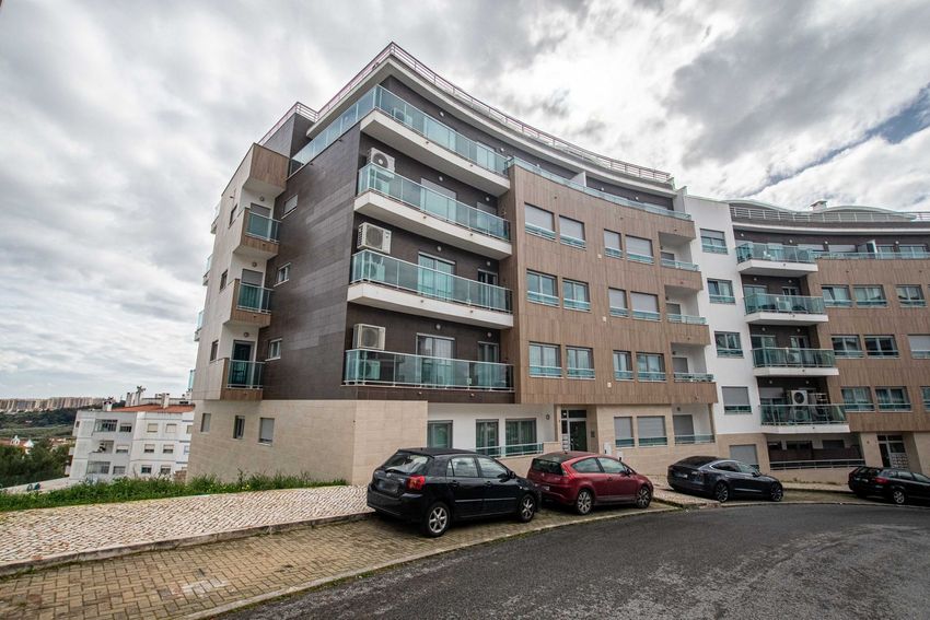 公寓 t2出售在Praça 1º de Maio, 4