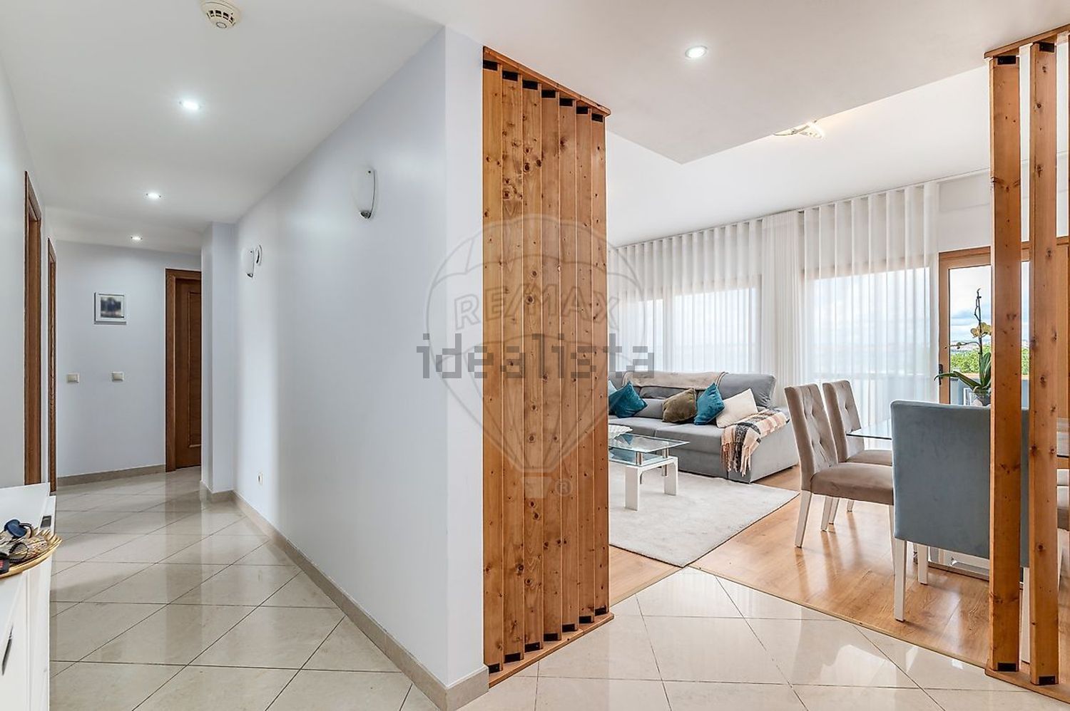 公寓 t3出售在Rua Almirante Reis - 卧室