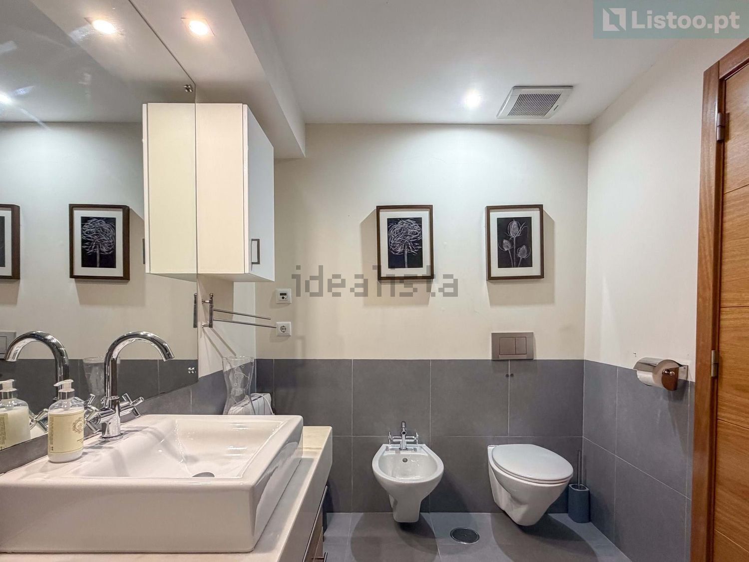 公寓 t2出售在Rua Manuel Teixeira Gomes - 卫生间