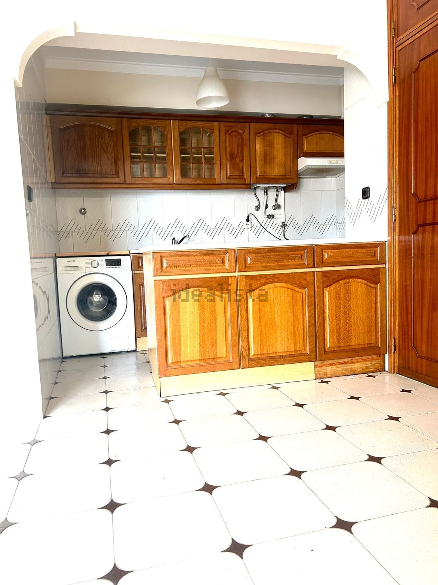 出租公寓 t1在Rua Manuel da Fonseca, 1 Nmero - 厨房