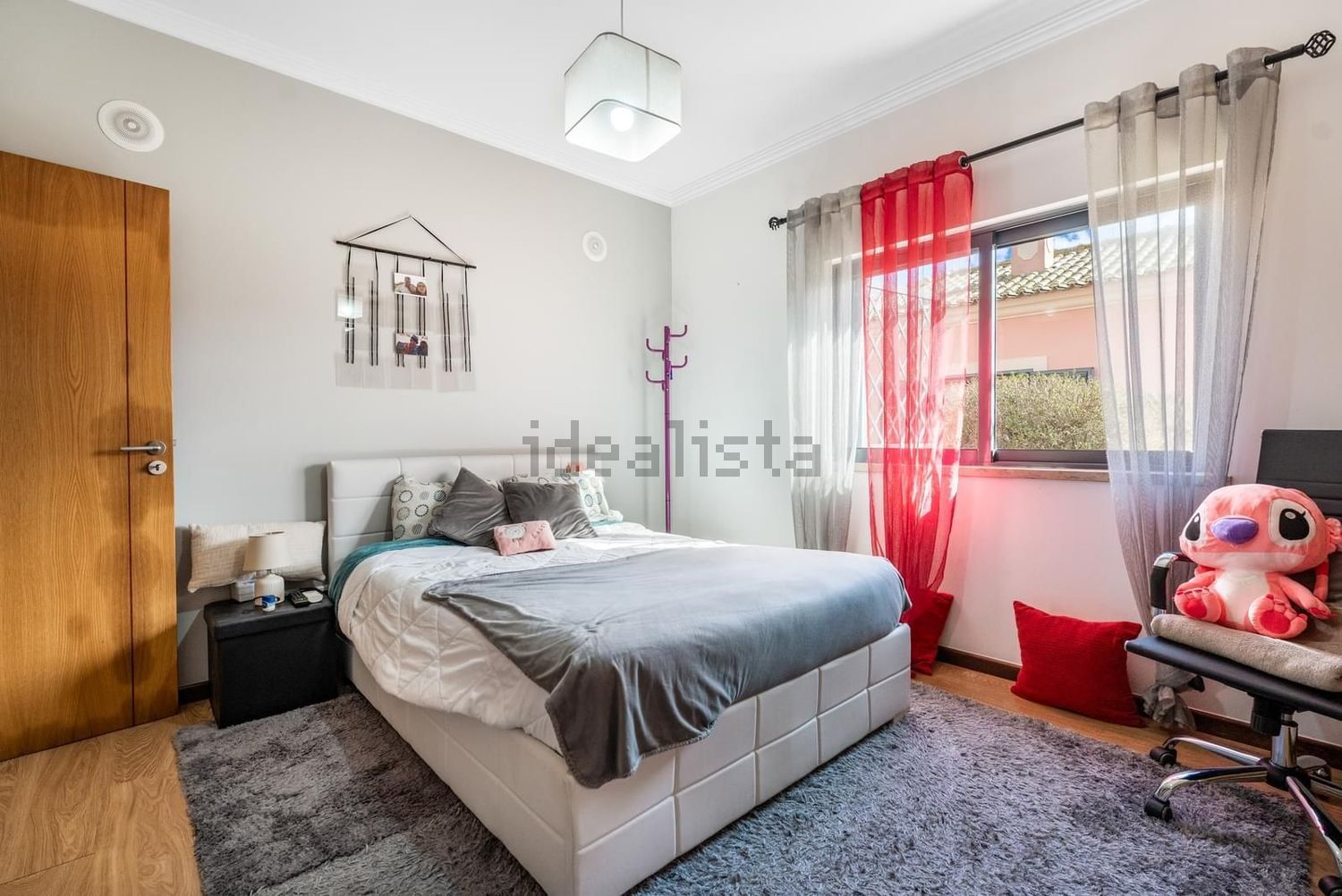 小楼房或独栋别墅出售N10 - 卧室