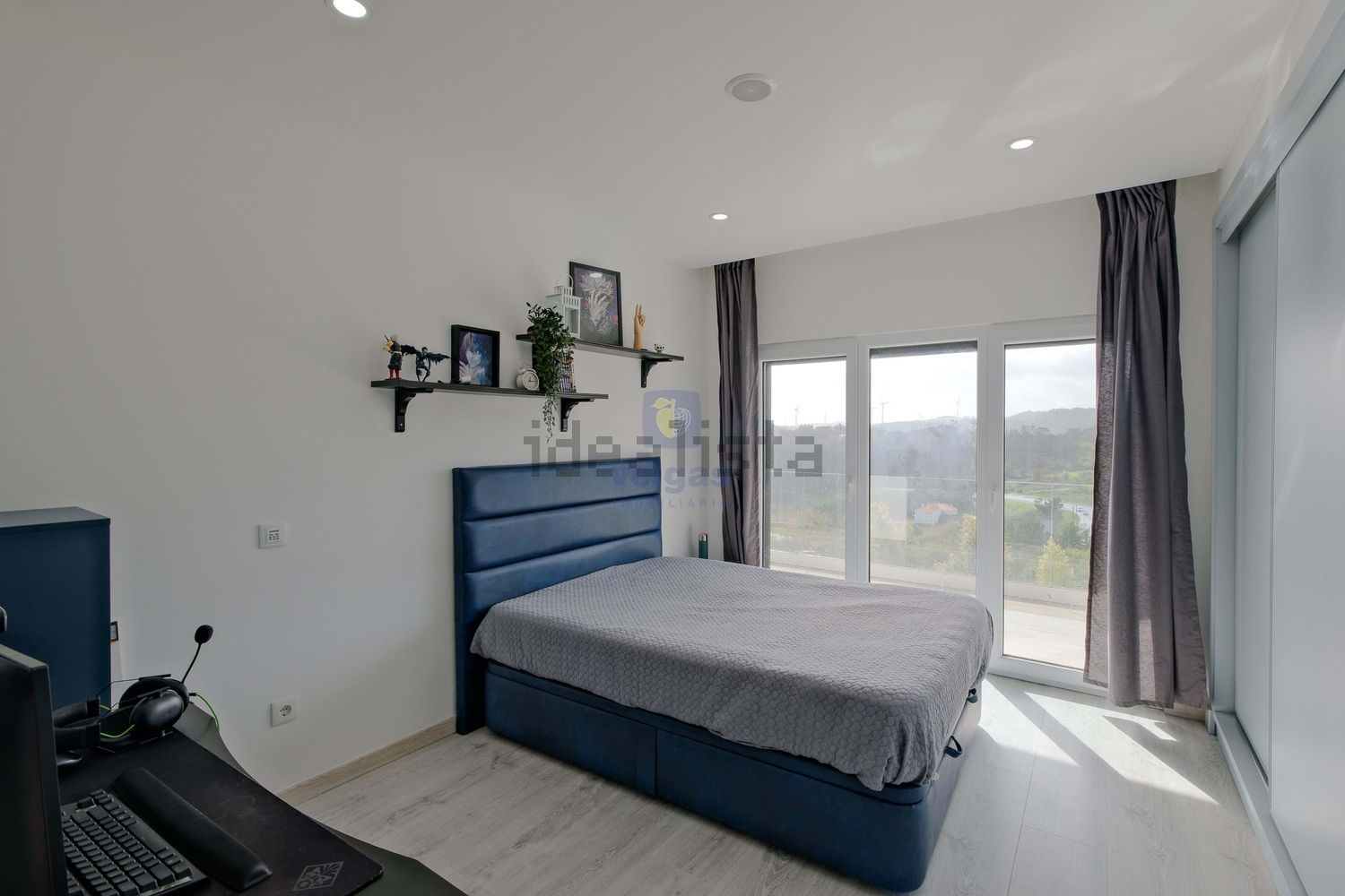 小楼房或别墅出售在Lousa - 卧室