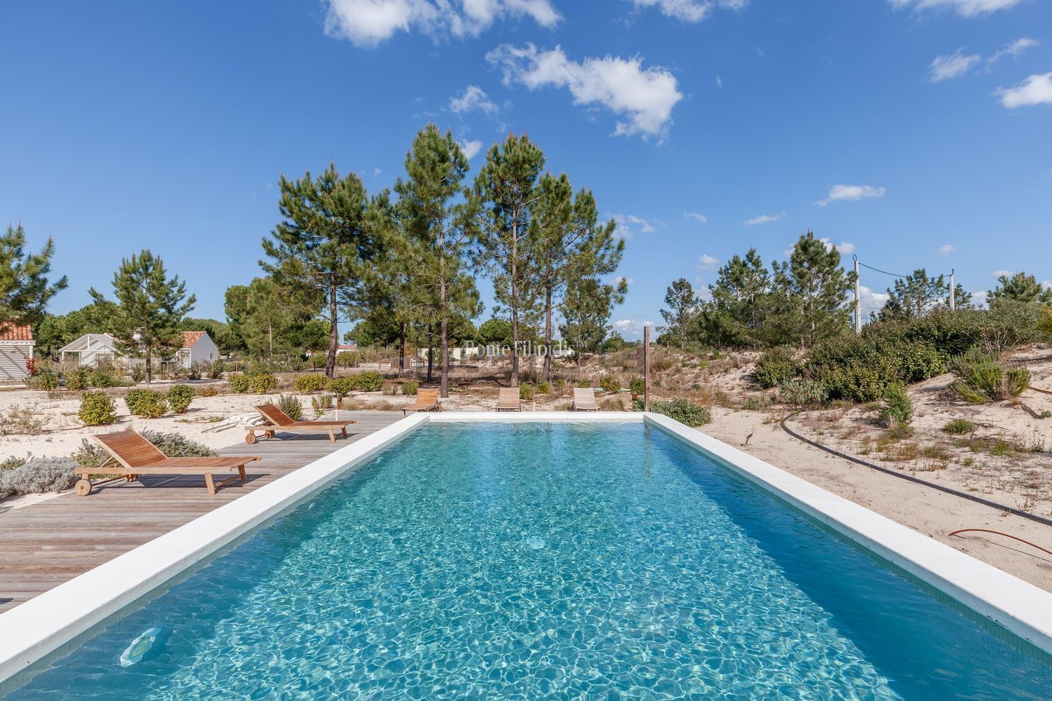 小楼房或独栋别墅出售N261-1, Estrada das Bicas - Authentic Bicas - 游泳池