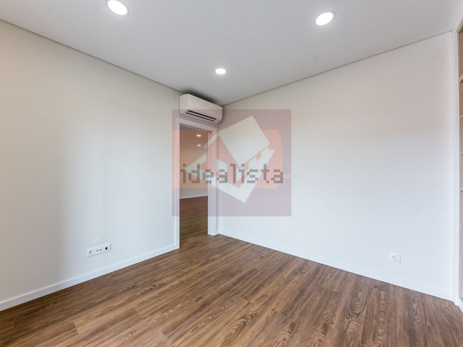 小楼房或独栋别墅出售在Pontinha e Famões - 卧室