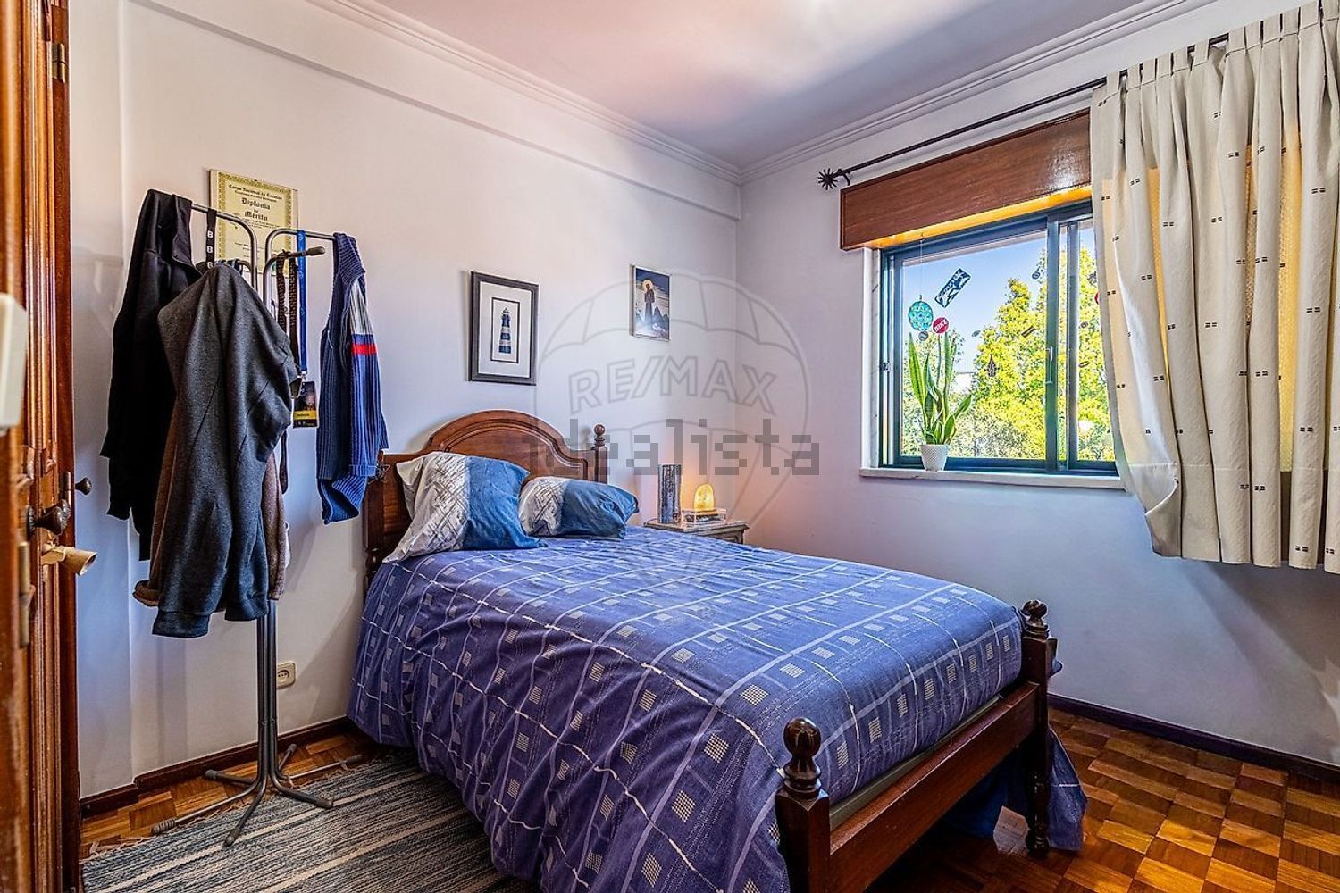 小楼房或独栋别墅出售在Estrada Sem Nome, 27 e 29 - 卧室