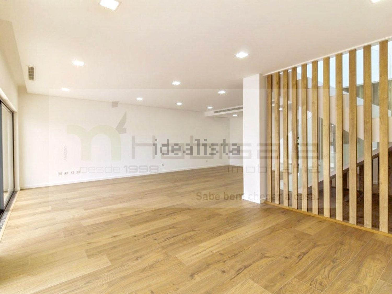 小楼房或独栋别墅出售在Rua Marechal Craveiro Lopes, 43 - 居住