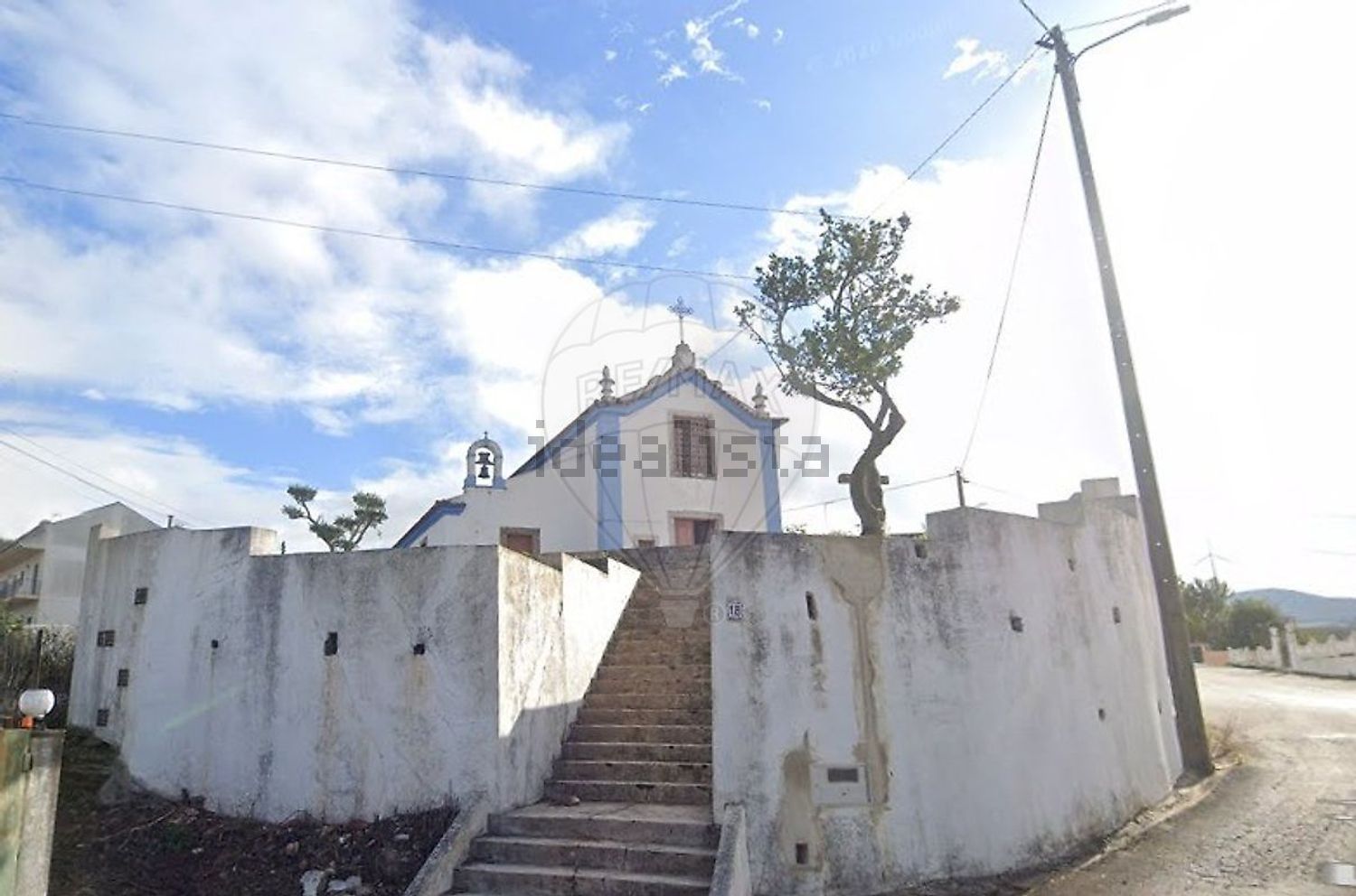 小楼房或独栋别墅出售在Rua dos Campos Lameiros - 外立面