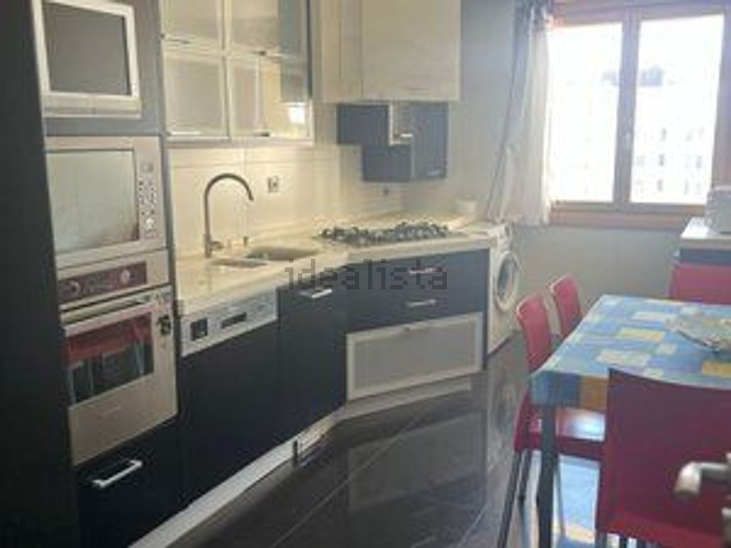 出租公寓 t2在Avenida Diogo Cão, 21 - 厨房