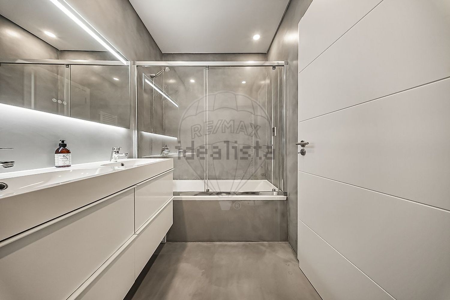 小楼房或独栋别墅出售在Bairro Vila Morena - 卫生间