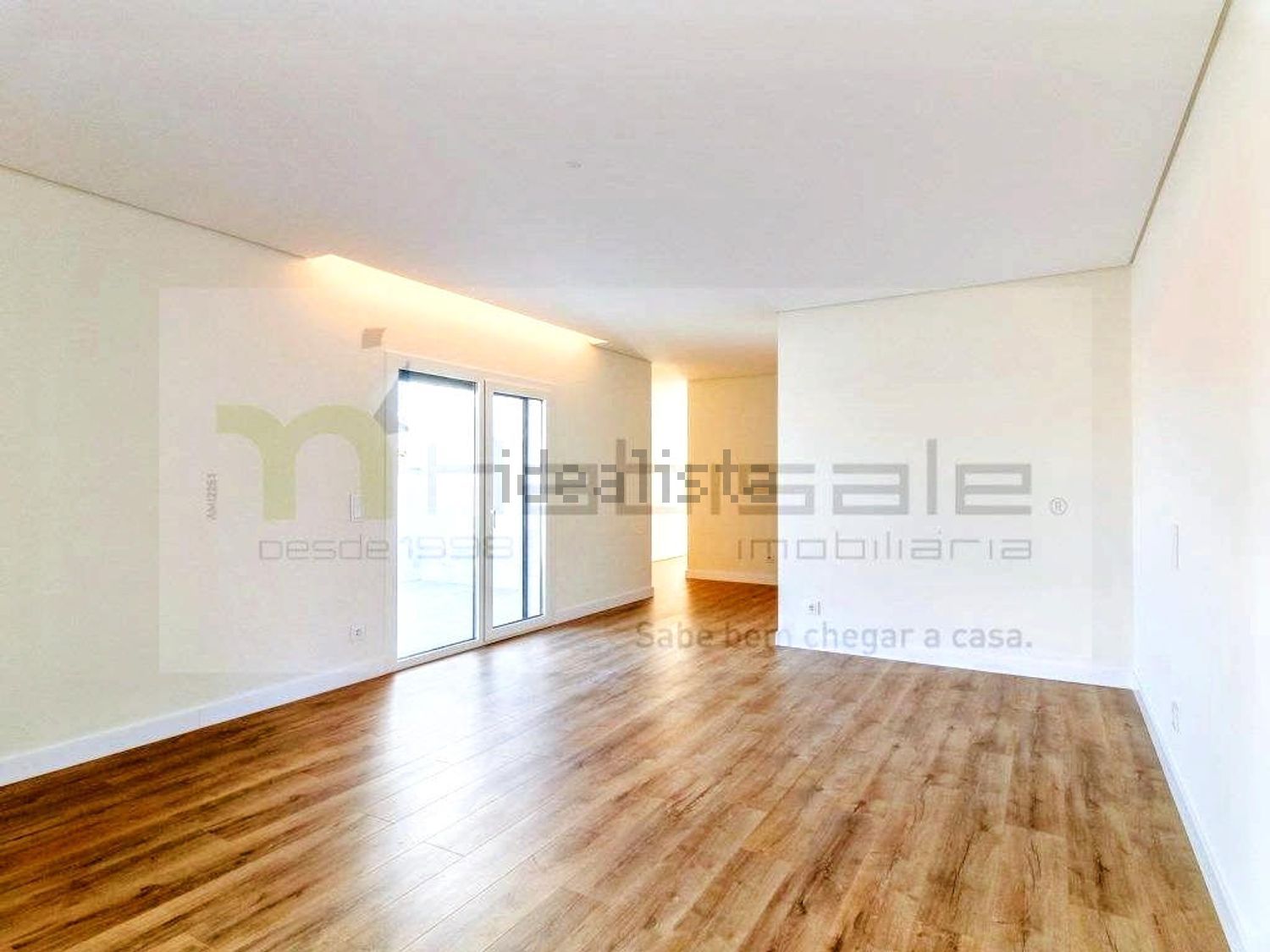 公寓 t4出售在Rua Almirante Gago Coutinho, 58 a - 居住