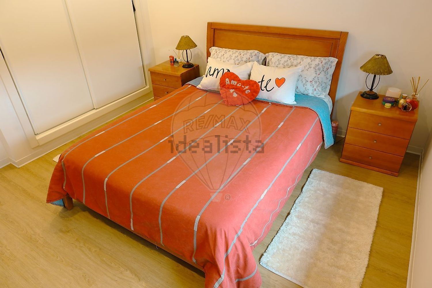 小楼房或独栋别墅出售在Dois Portos e Runa - 卧室