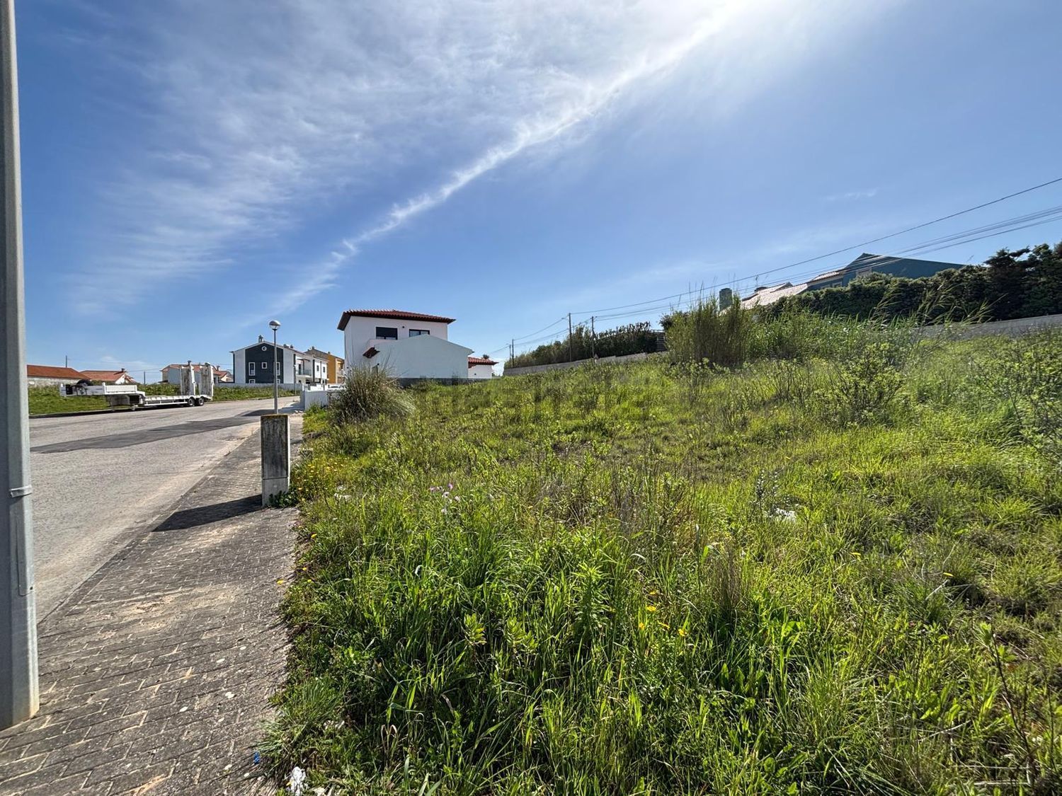 小楼房或独栋别墅出售在Rua Central - 花园