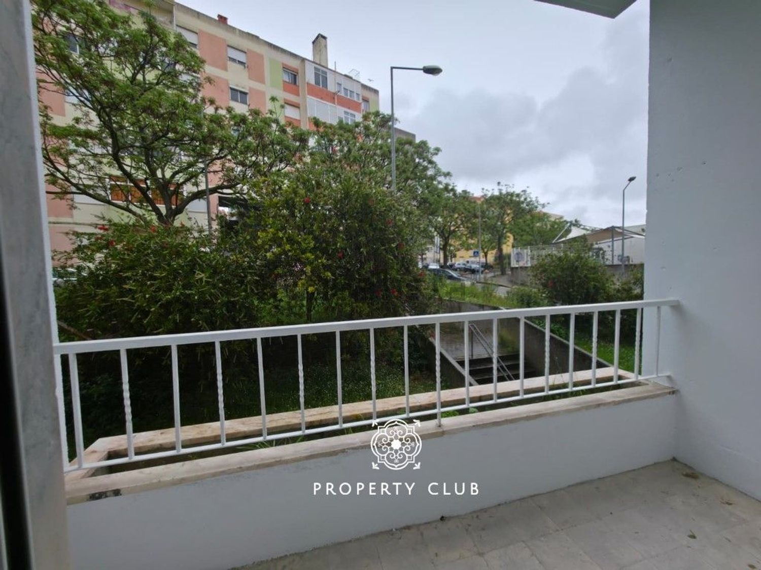 公寓 t3出售在Avenida Comandante Luís António da Silva - 阳台