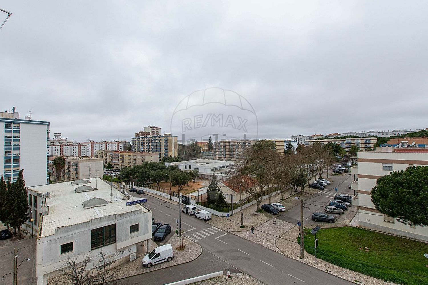 出租公寓 t3在Largo Mouzinho da Silveira - 照片