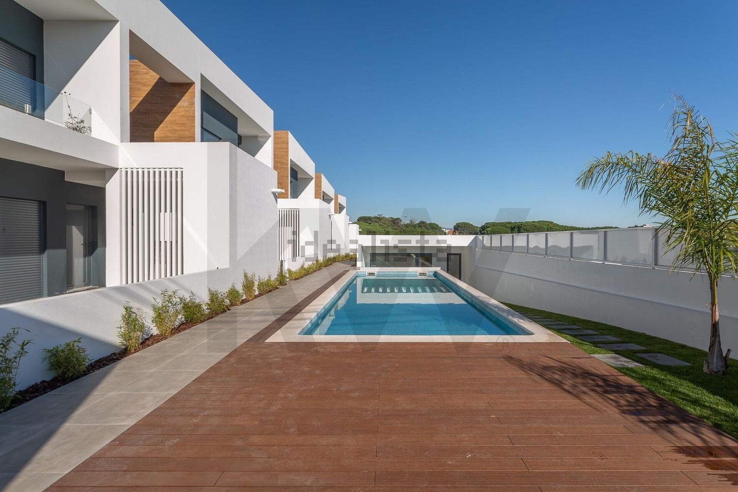 双拼别墅出售在Rua Marechal Craveiro Lopes s/n - 游泳池