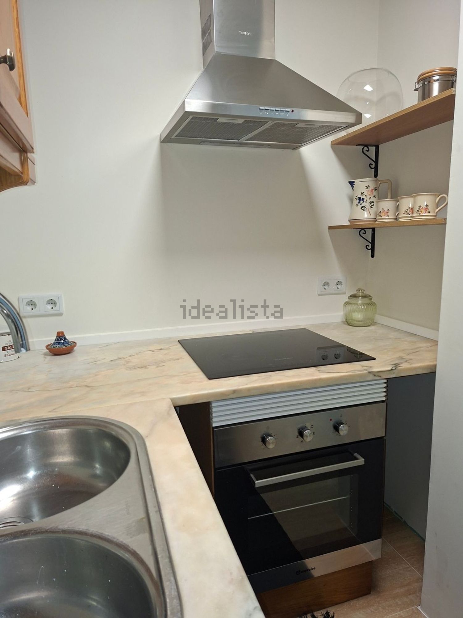 出租房间在Rua Bento de Jesus Caraça, 17 - 厨房