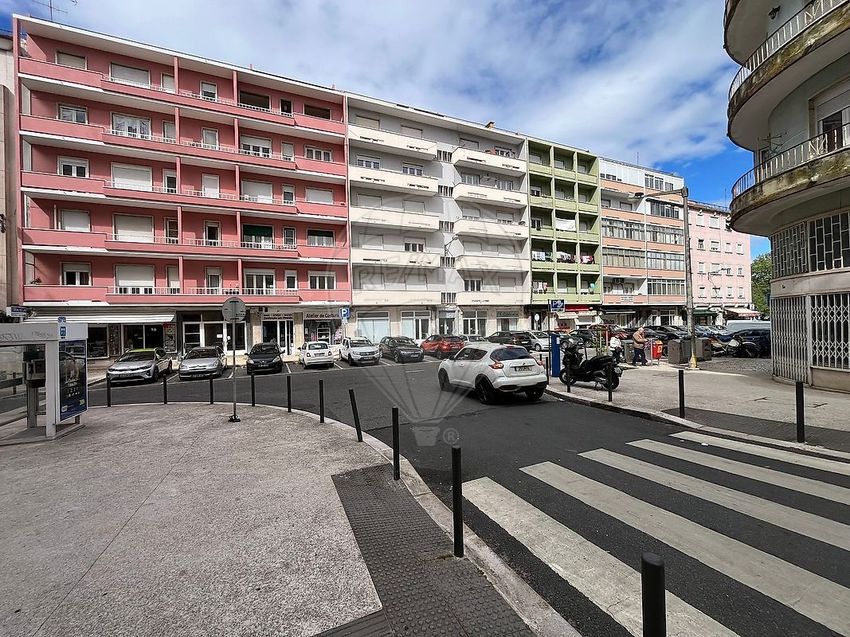 出租公寓 t2在Rua Jacinto Nunes