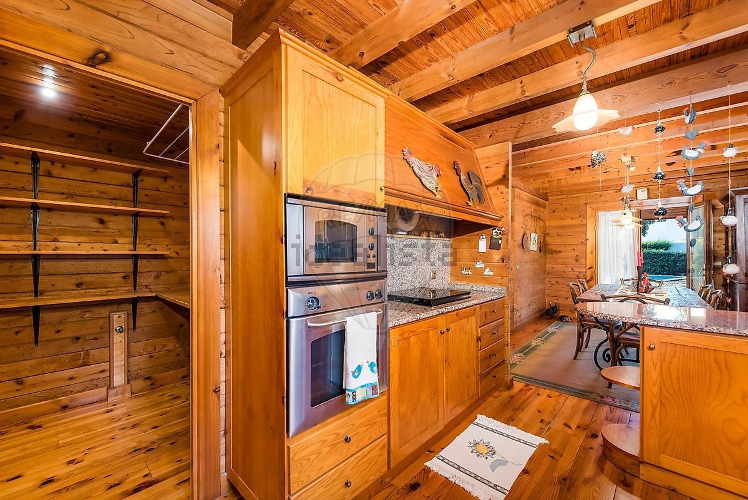 小楼房或独栋别墅出售Ip1 - 厨房