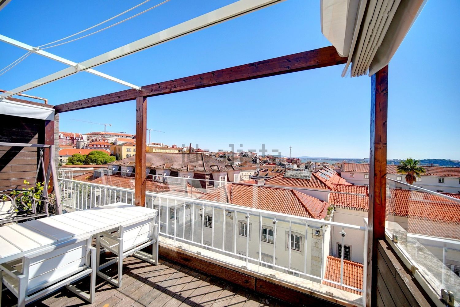 复式公寓出售在Rua da Academia das Ciências - 阳台