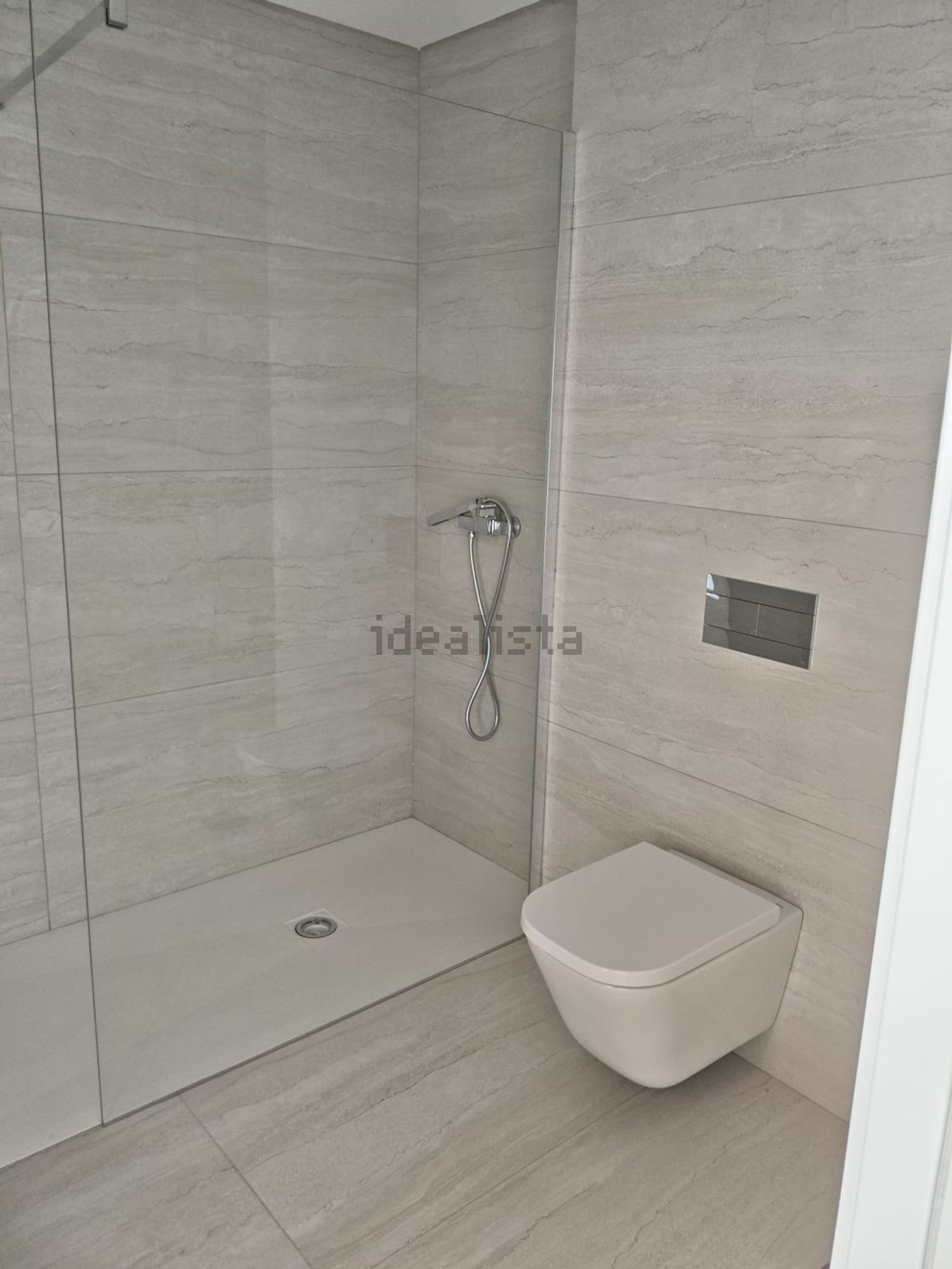 双拼别墅出售在Rua 11 de Março s/n - 卫生间