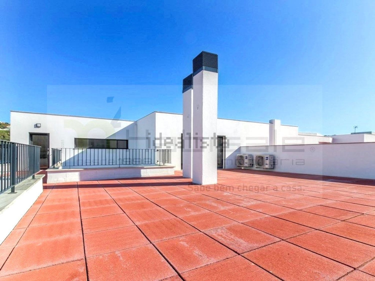 公寓 t4出售在Rua Almirante Gago Coutinho, 58 a - 阳台