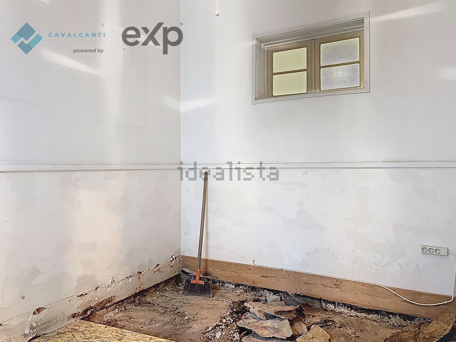 公寓 t3出售在Rua Barão de Sabrosa s/n - 居住